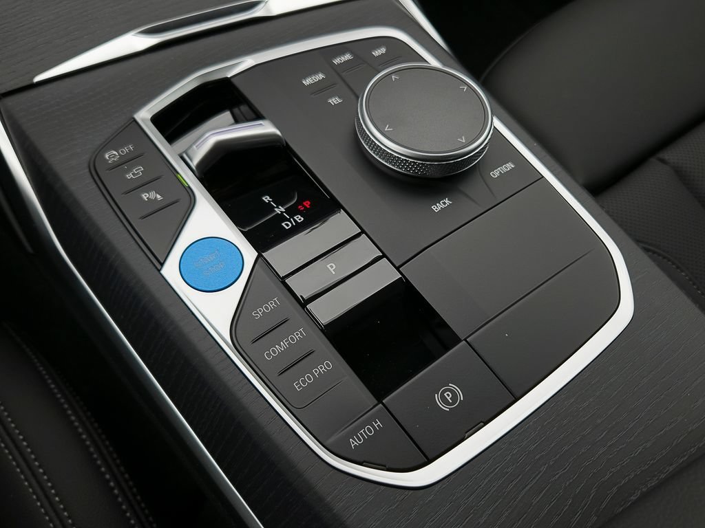 New 2026 Jet Black BMW eDrive40 image 10