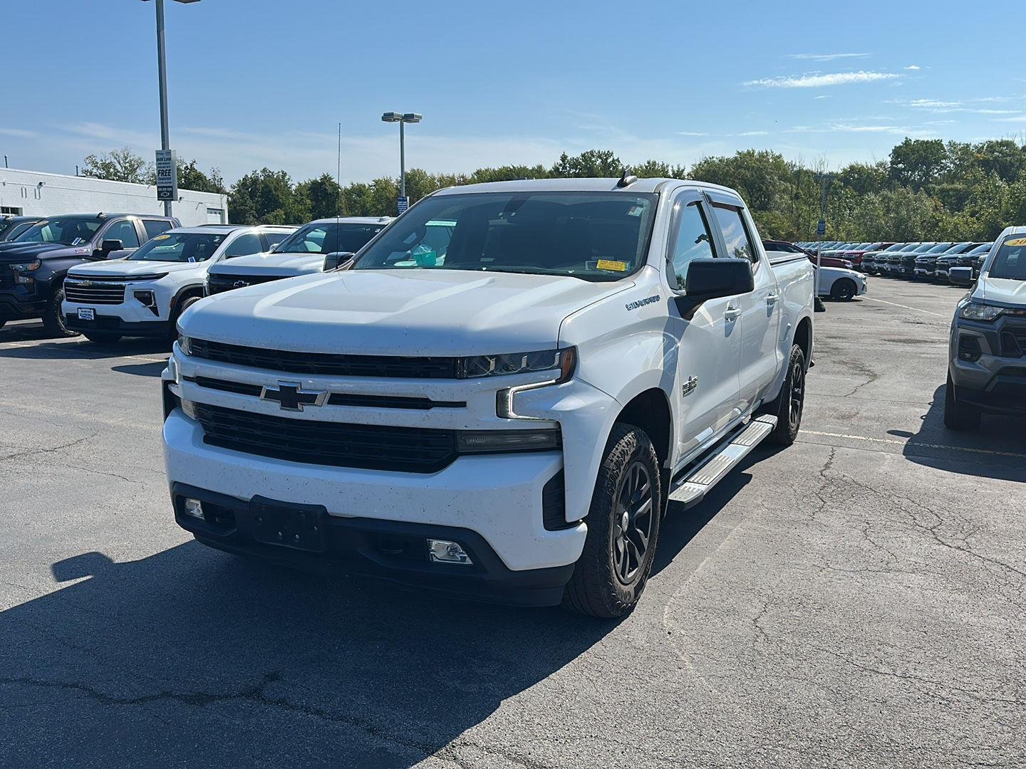 Used 2021 Summit White Chevrolet RST image 5
