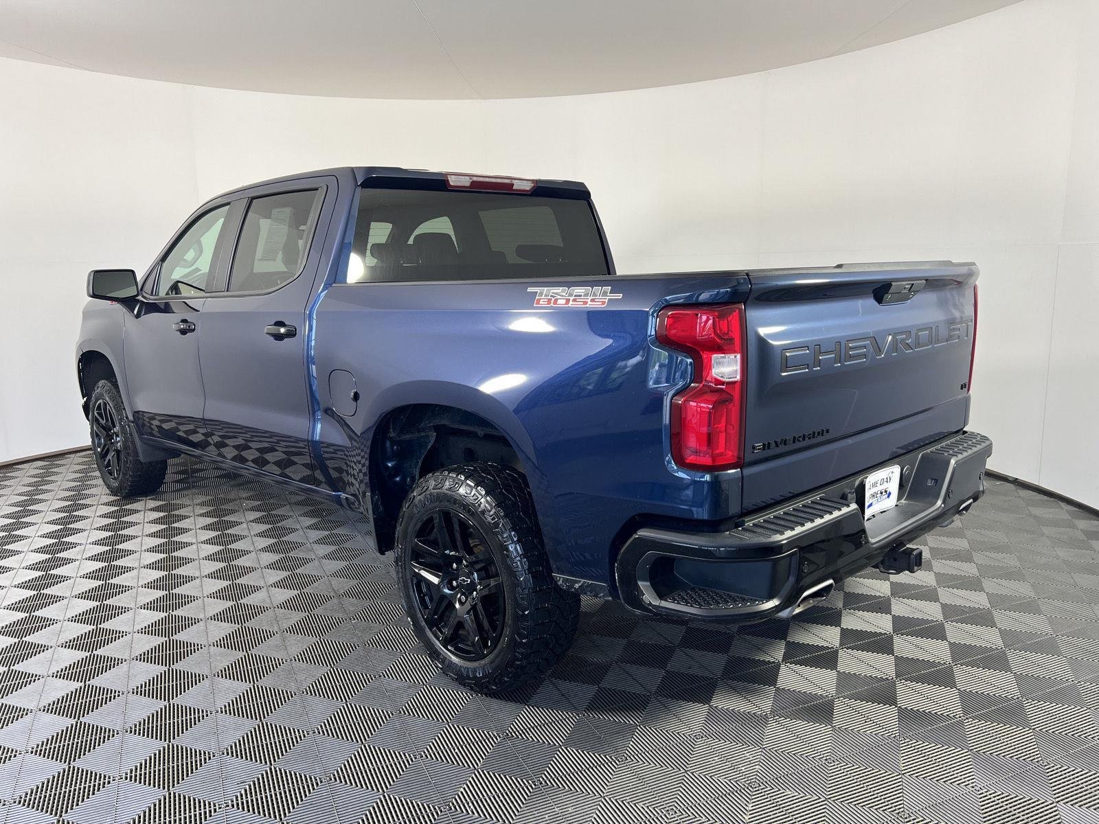 Used 2022 Northsky Blue Metallic Chevrolet LT Trail Boss image 27