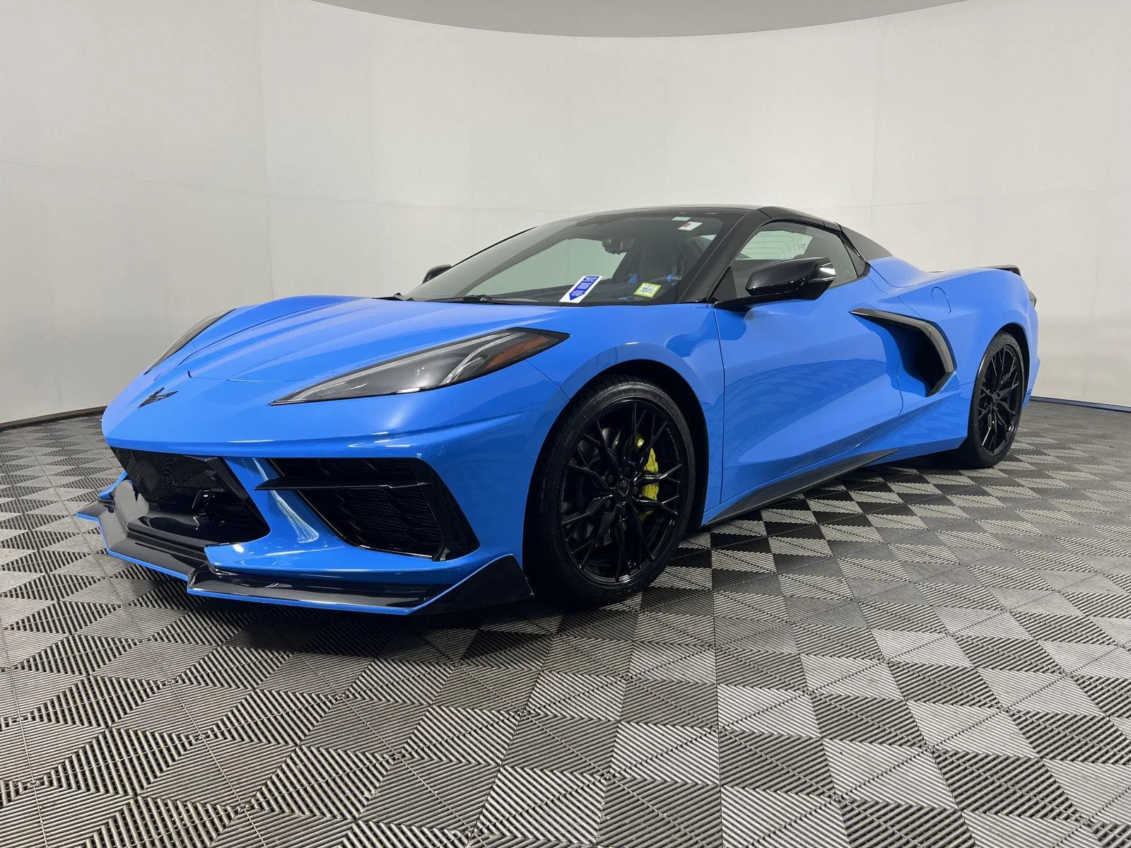 Used 2023 Rapid Blue Chevrolet 3LT image 25