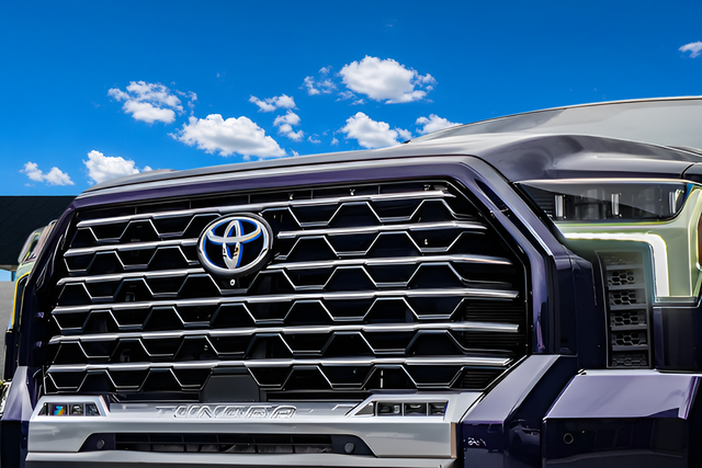 Used 2022 Blue Toyota Capstone image 41