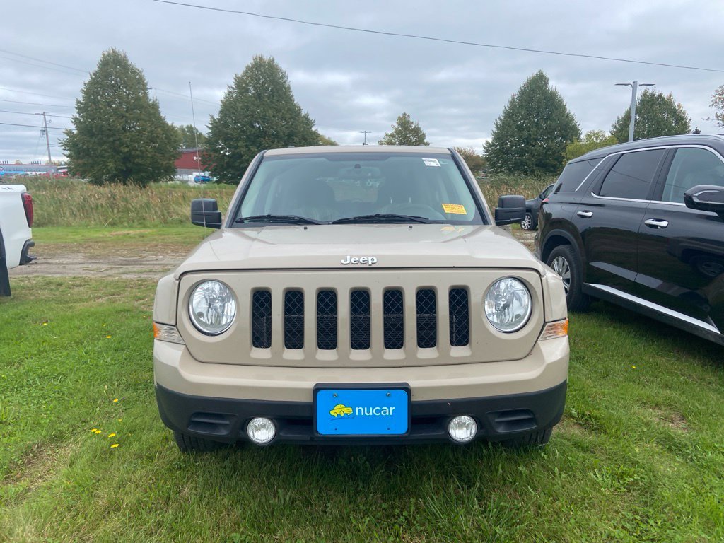 Used 2016 Mojave Sand Clearcoat Jeep Sport image 2