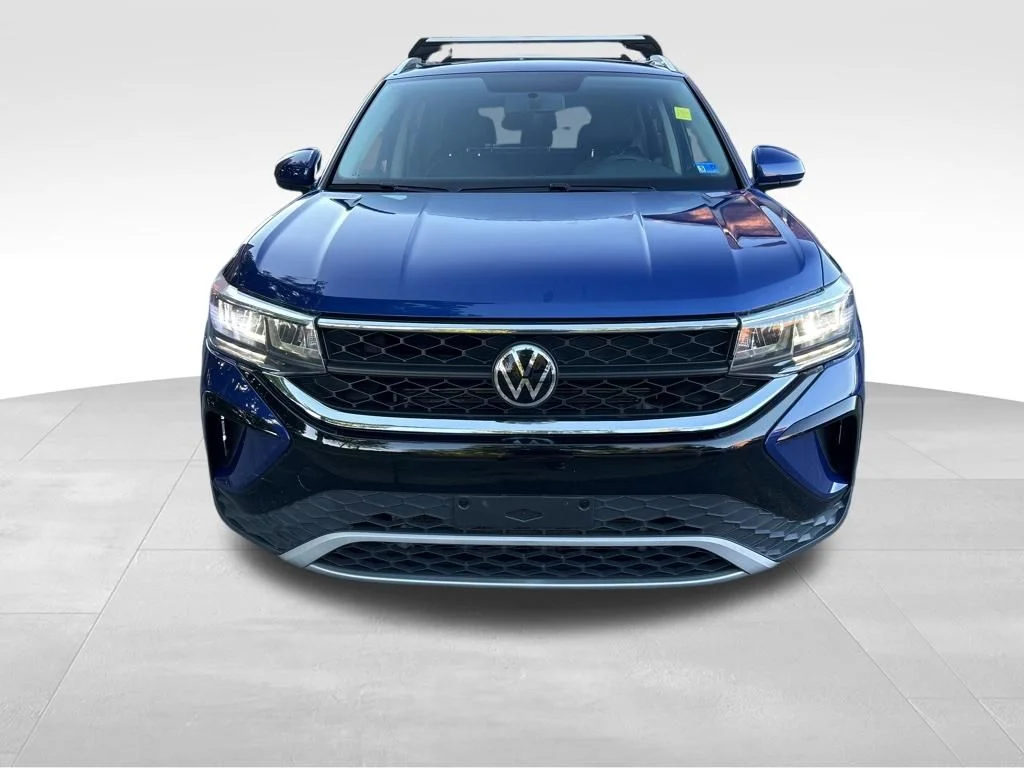 Used 2022 Blue Volkswagen 1.5T SE image 8