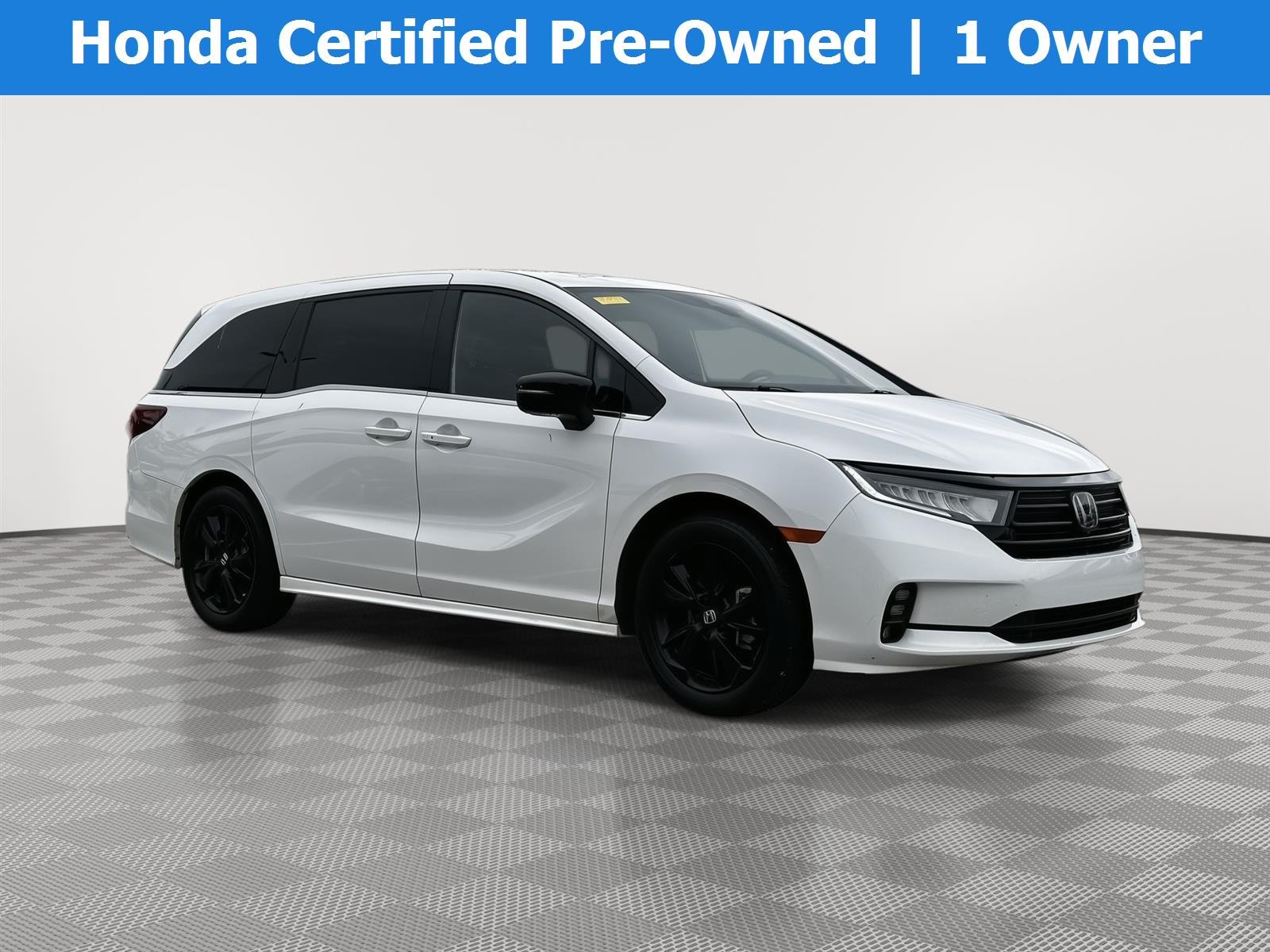 2024 Honda Odyssey SPORT's photo