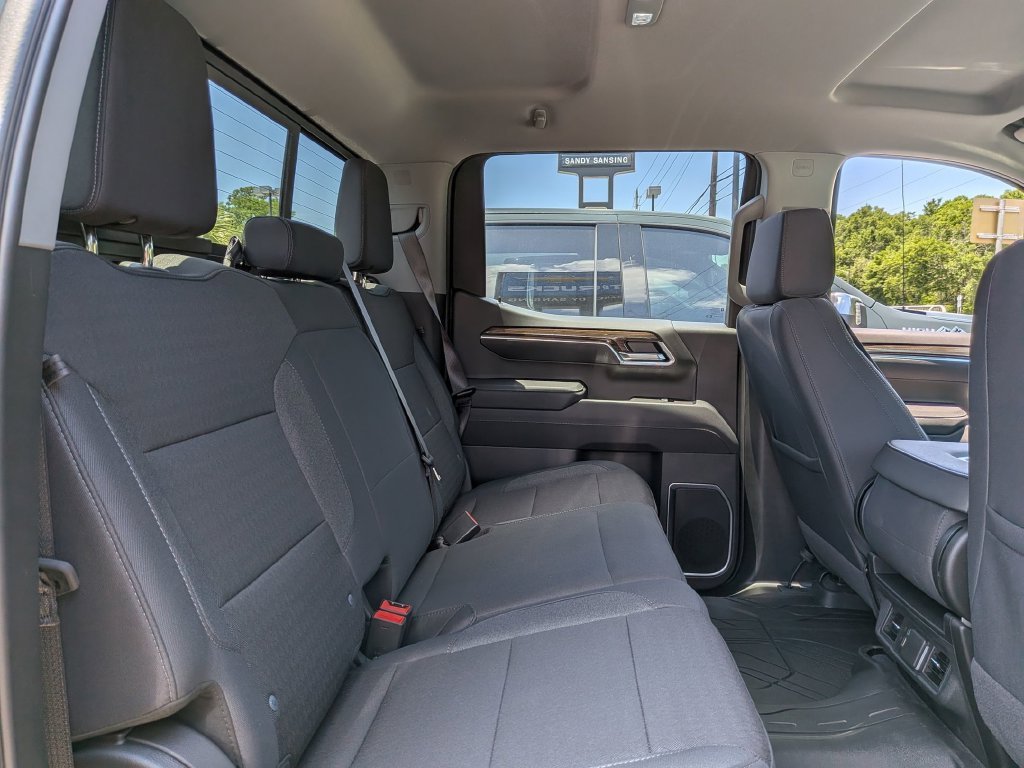 2025 Chevrolet Silverado 1500 LT - Photo 29