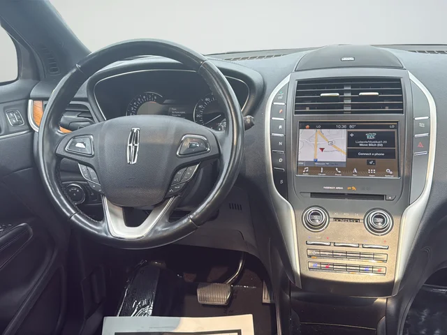 Used 2019 Gray Lincoln Reserve image 11