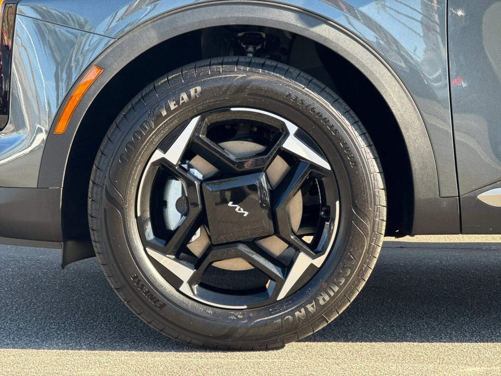 New 2026 Gray Kia EX image 32
