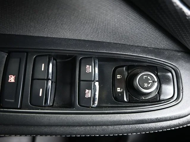 Used 2020 Black Subaru Premium image 31