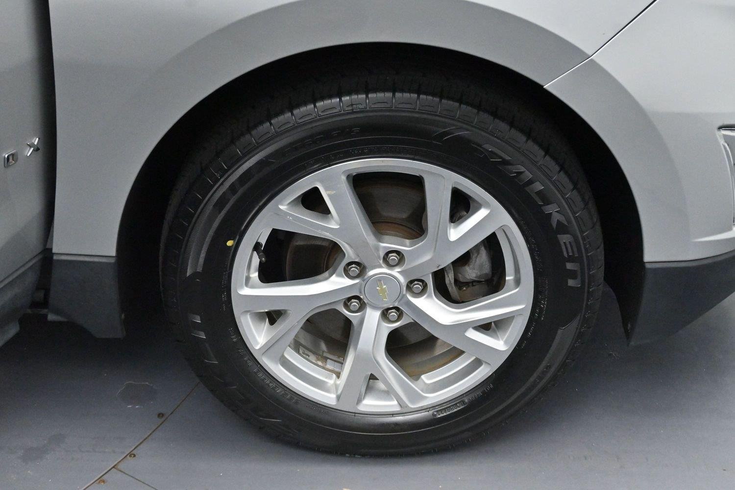 Used 2018 Silver Ice Metallic Chevrolet LT image 33