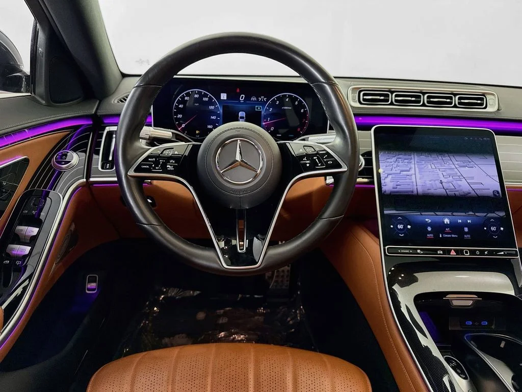 Used 2023 White Mercedes-Benz S 580 image 23