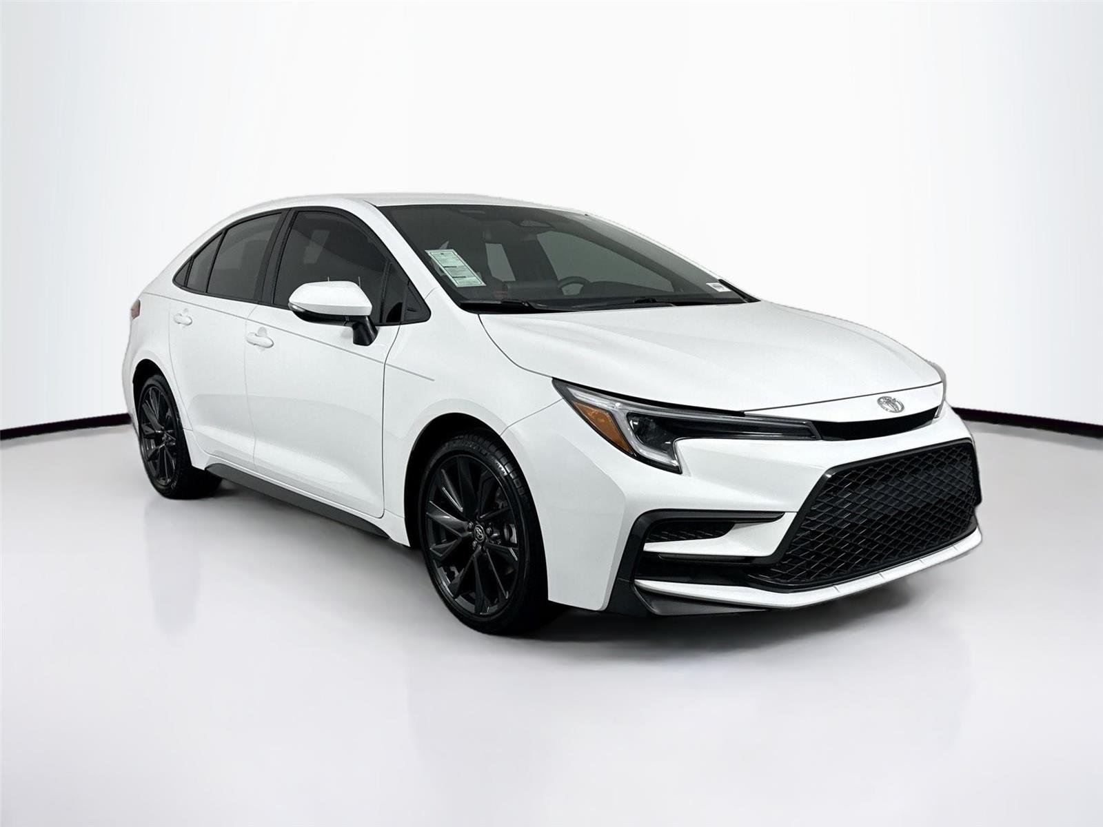 Certified Used 2024 Ice Cap Toyota SE image 9