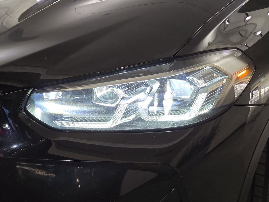 Used 2022 Black BMW xDrive30i image 34