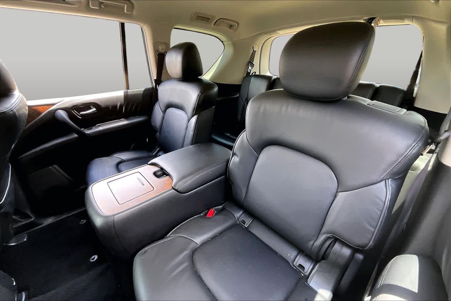 Used 2024 Aspen White Tricoat Nissan SL image 18