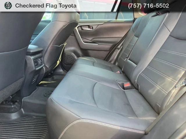 Used 2025 Silver Sky Metallic Toyota XLE Premium image 22
