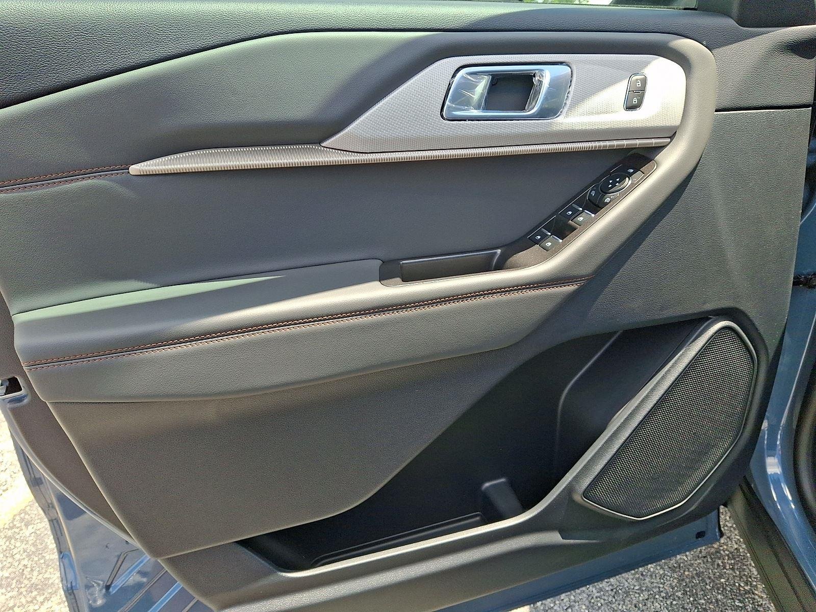 New 2026 Vapor Blue Metallic Ford Active image 10