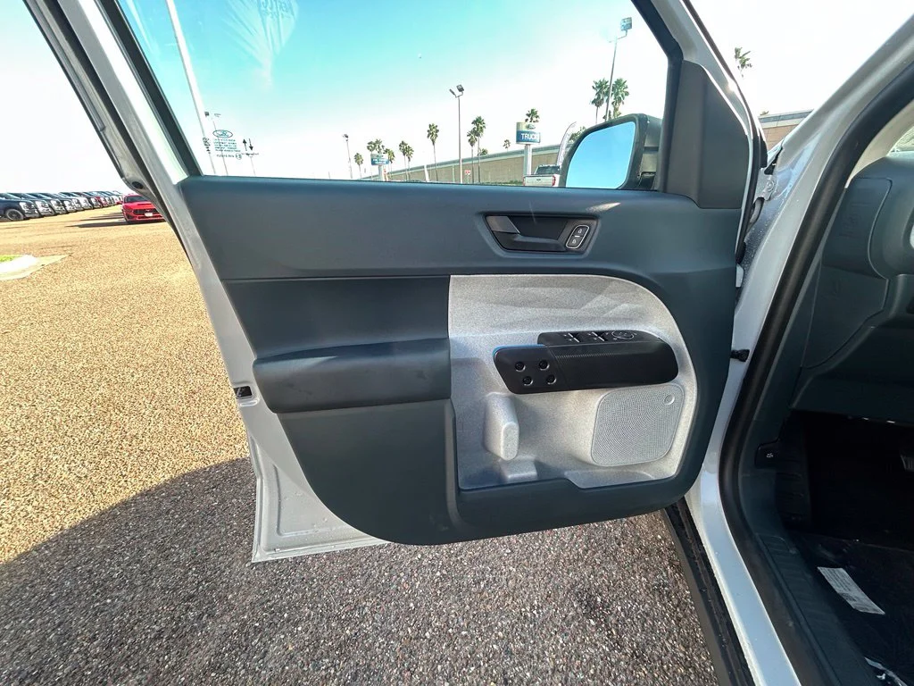 New 2026 Space White Metallic Ford XLT image 18