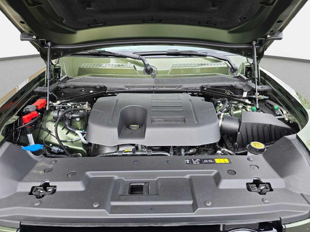 New 2026 Woolstone Green LAND ROVER X-Dynamic SE image 32