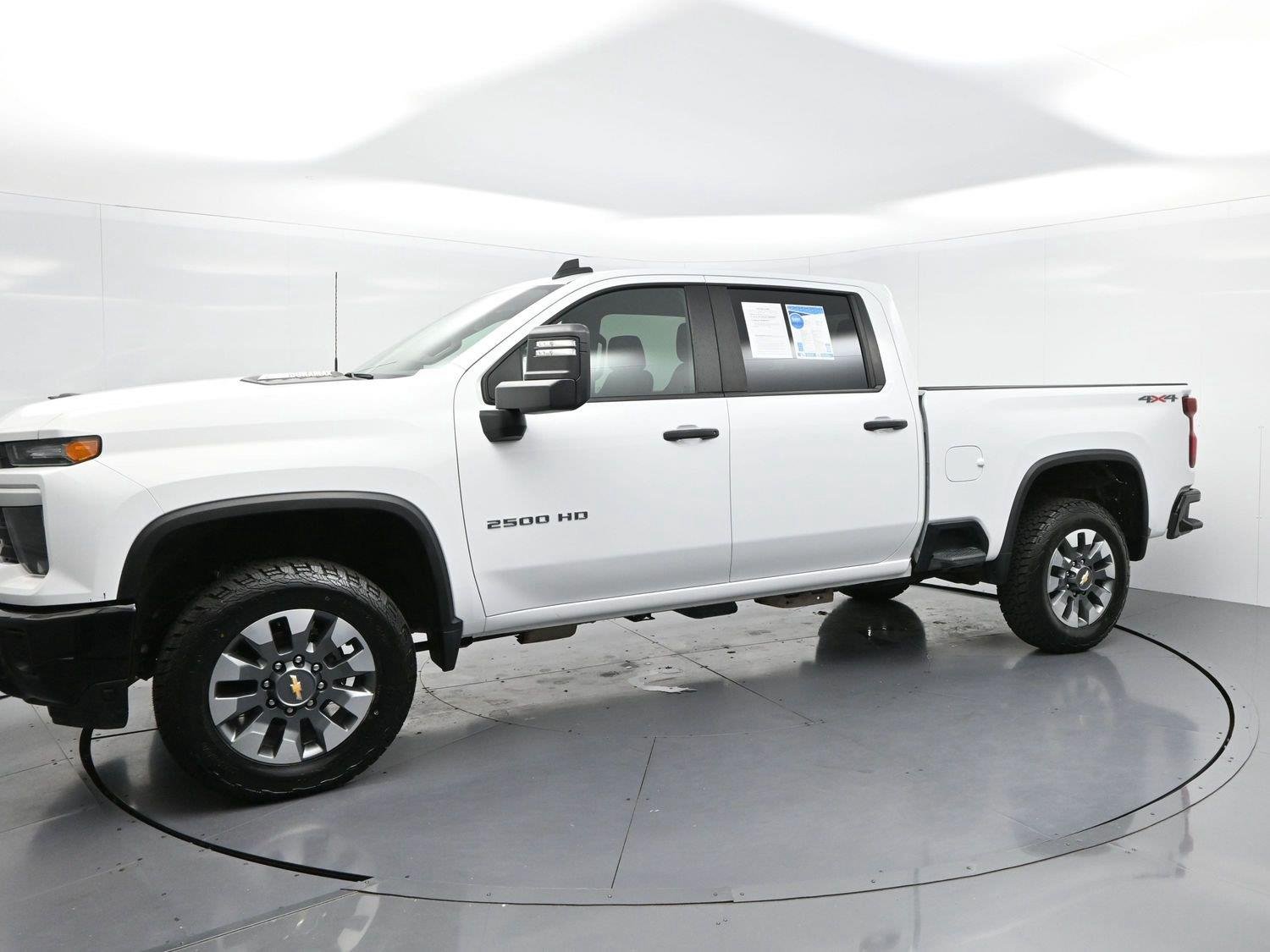 Used 2024 Summit White Chevrolet Custom image 4