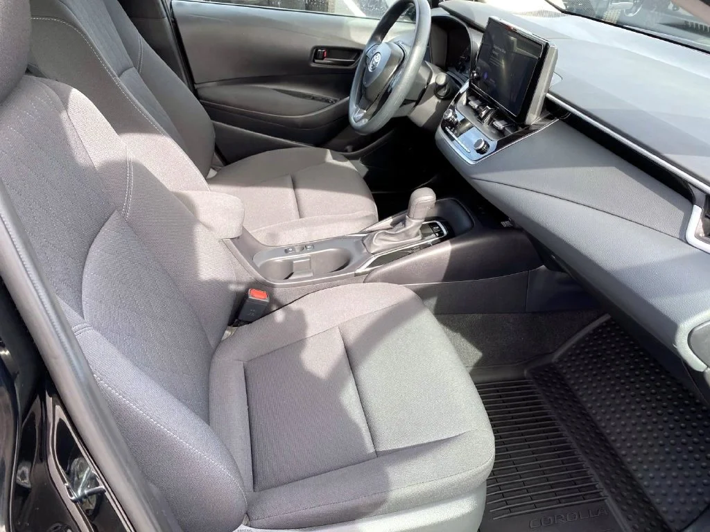 Used 2025 Midnight Black Metallic Toyota LE image 21
