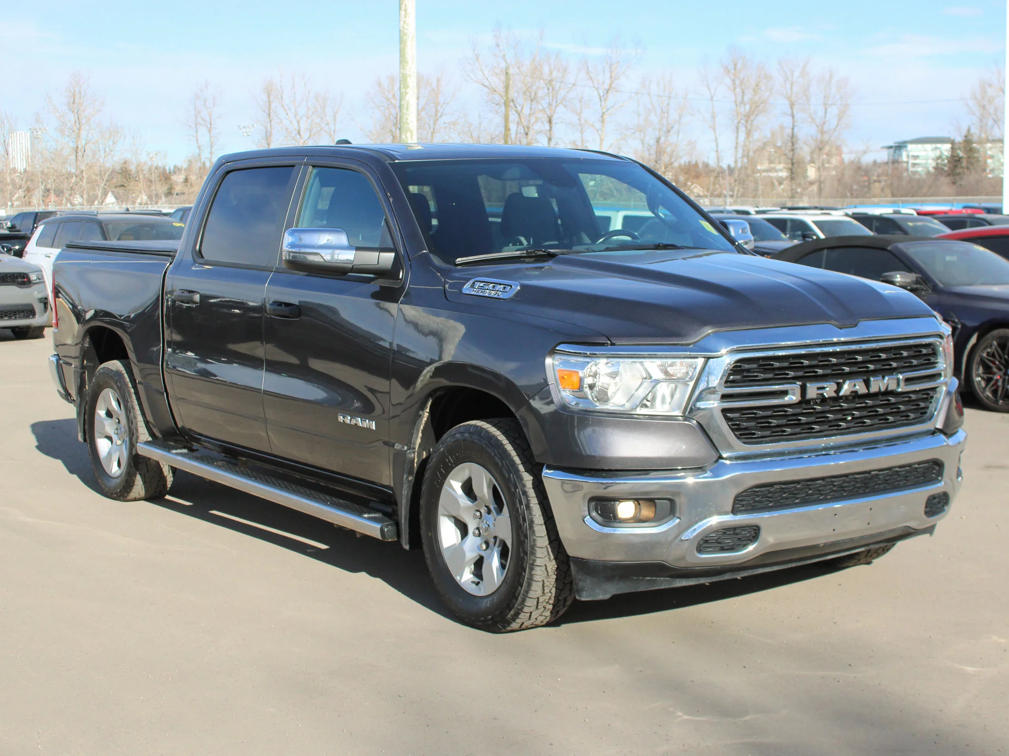 Certified Used 2023 Grey RAM Big Horn * No Accidents | Heated Seats | HEMI V8 | Apple CarPlay | Tonneau Cover image 9
