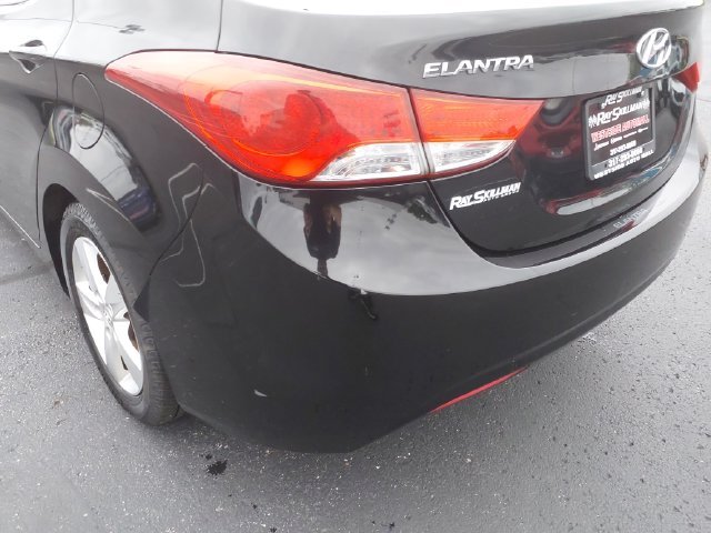 Used 2012 Black Hyundai GLS image 24