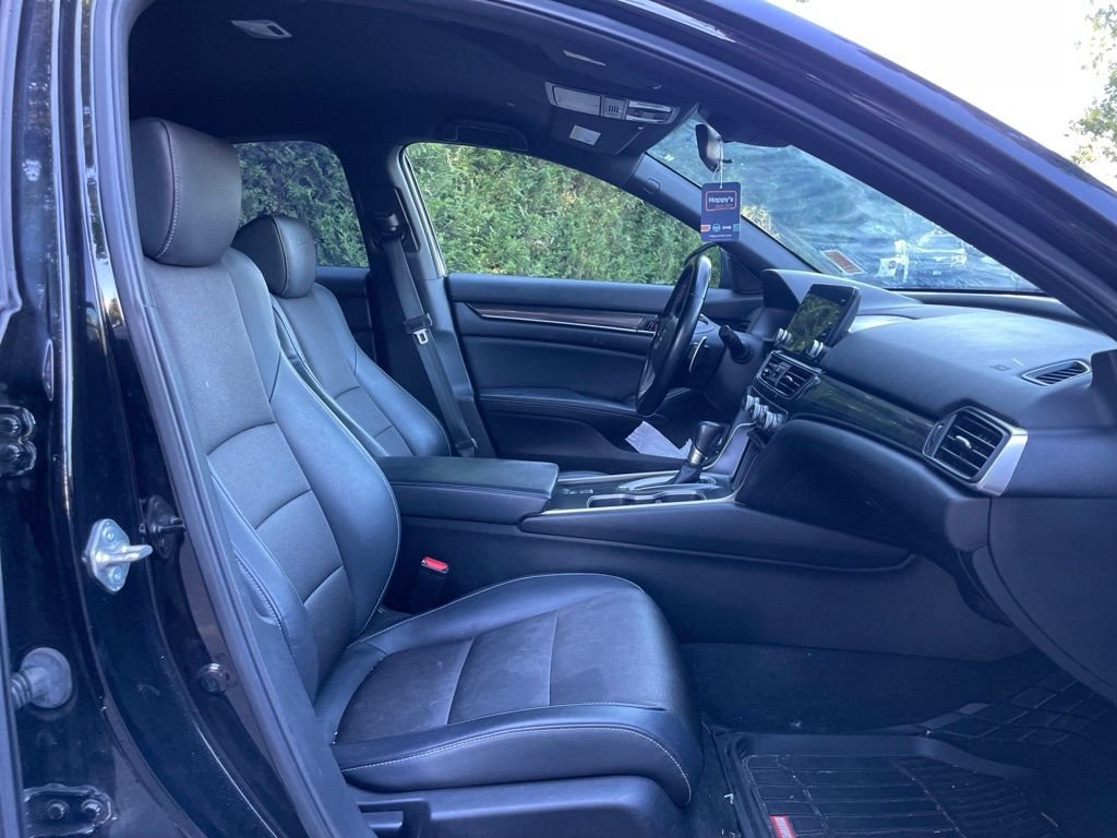 Used 2018 Crystal Black Pearl Honda Sport image 12