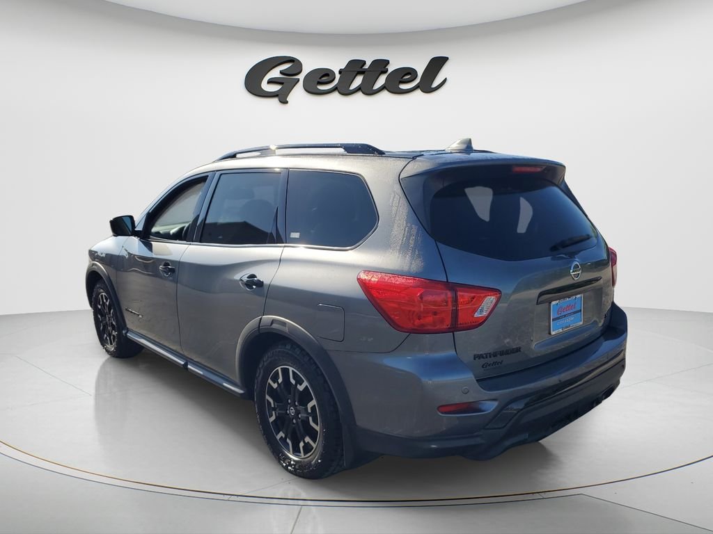 Used 2020 Gray Nissan SL image 8
