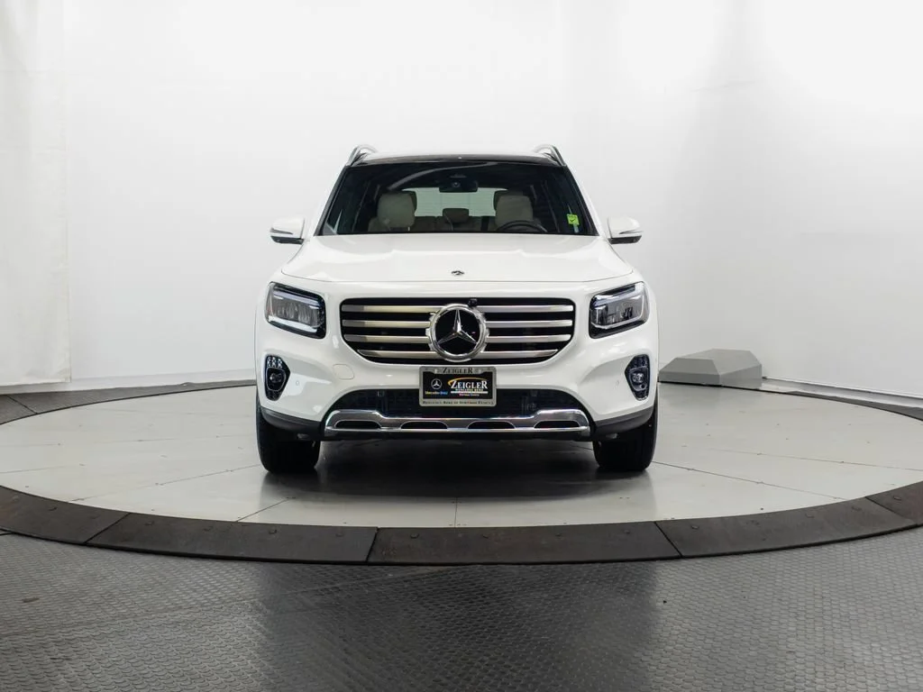 New 2026 Polar White Mercedes-Benz GLB 250 image 38