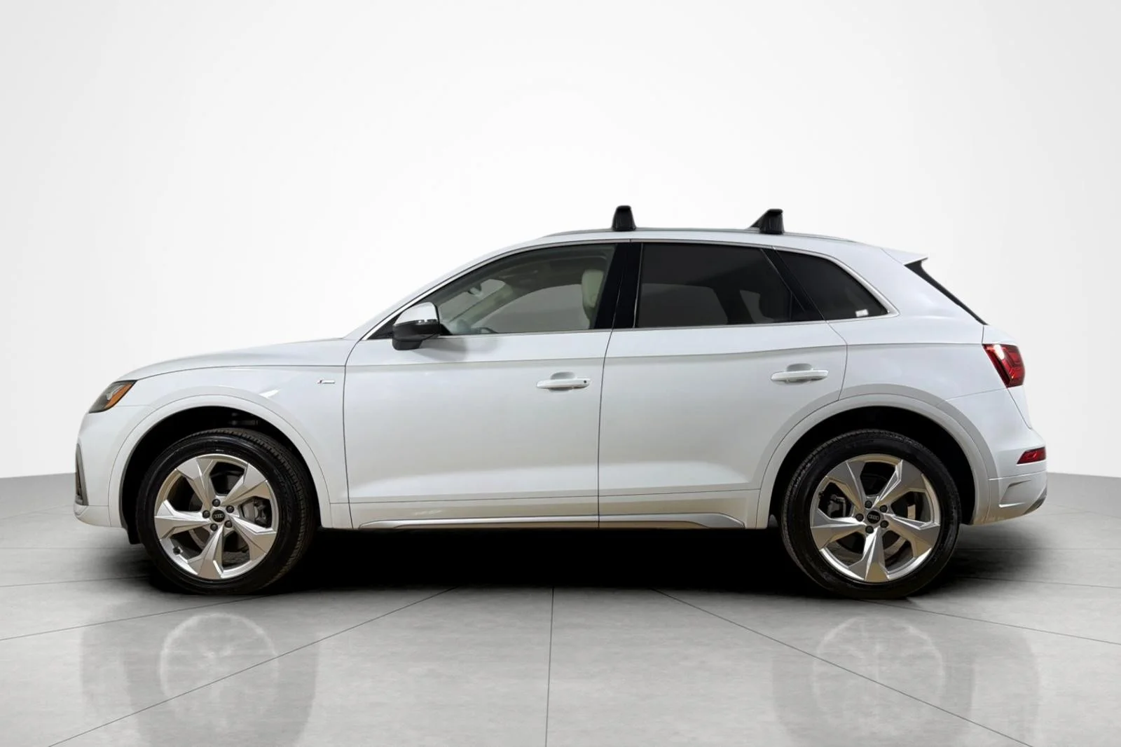 Used 2023 Glacier White Metallic Audi S line Premium Plus 45 TFSI quattro image 2