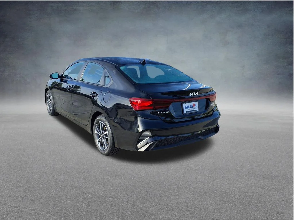 Used 2024 Black Kia LXS image 6