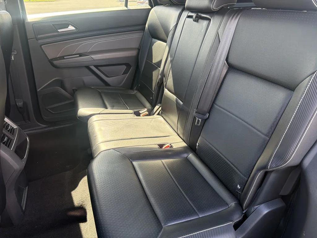 2022 Volkswagen Atlas Cross Sport SE w/Tech - Photo 17