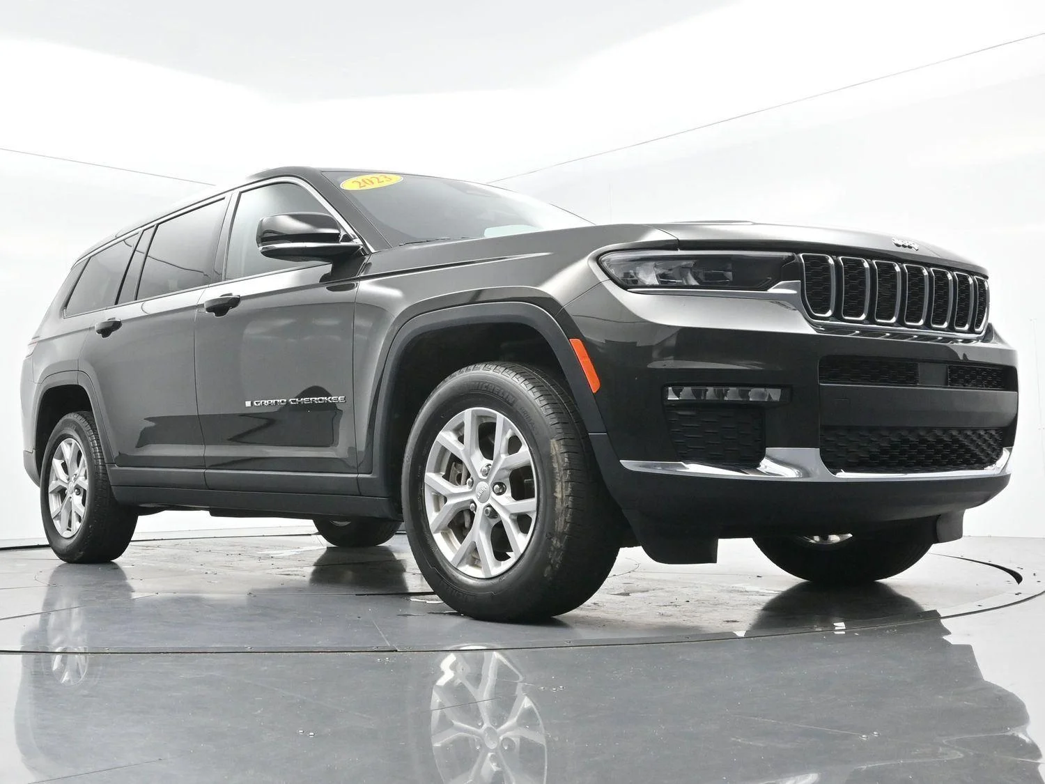 Used 2023 Rocky Mountain Pearlcoat Jeep Limited image 52