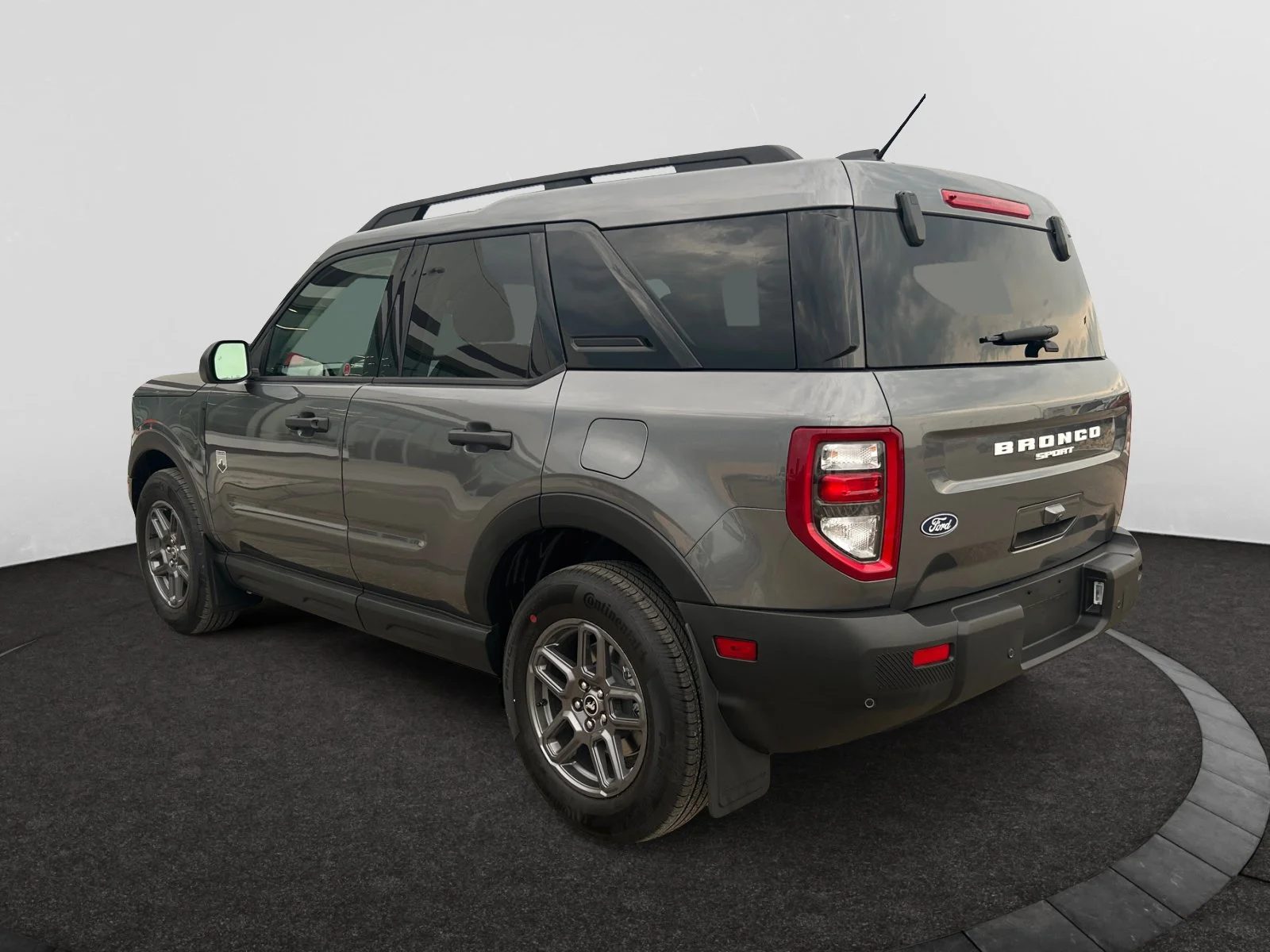 New 2026 Carbonized Grey Metallic Ford Big Bend image 3