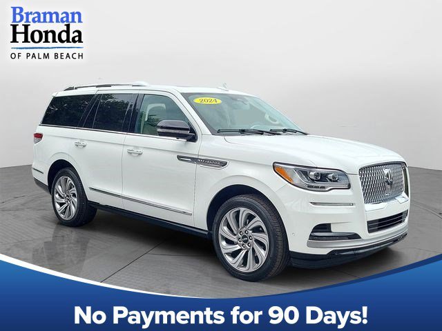 2024 Lincoln Navigator Premiere AWD's photo
