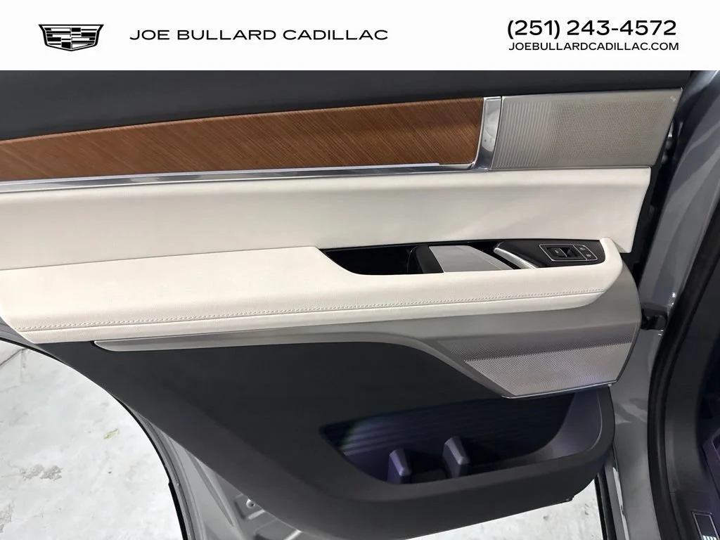 2027 Cadillac VISTIQ Sport - Photo 10