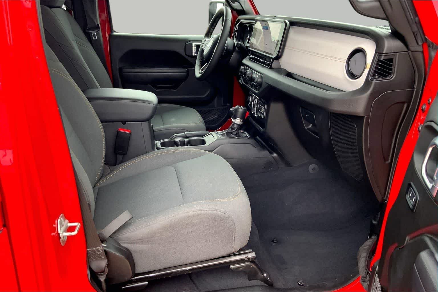 Used 2025 Firecracker Red Clearcoat Jeep Sport S image 9