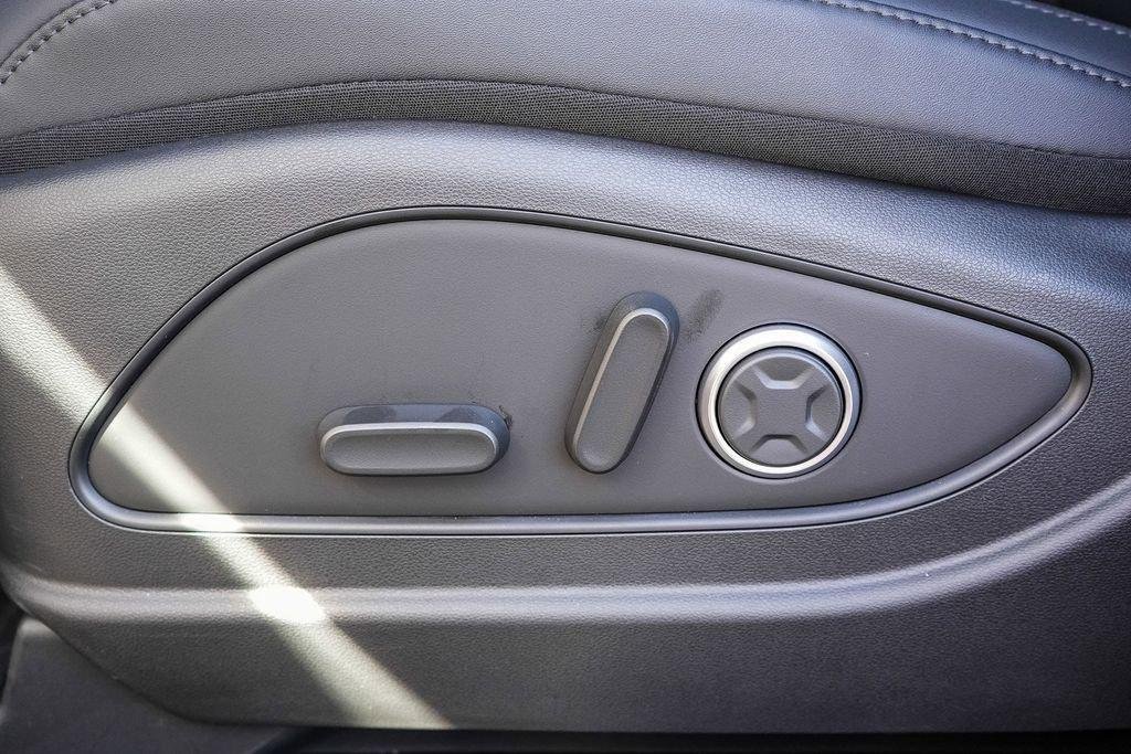 New 2026 Silver Hyundai SEL Premium image 78