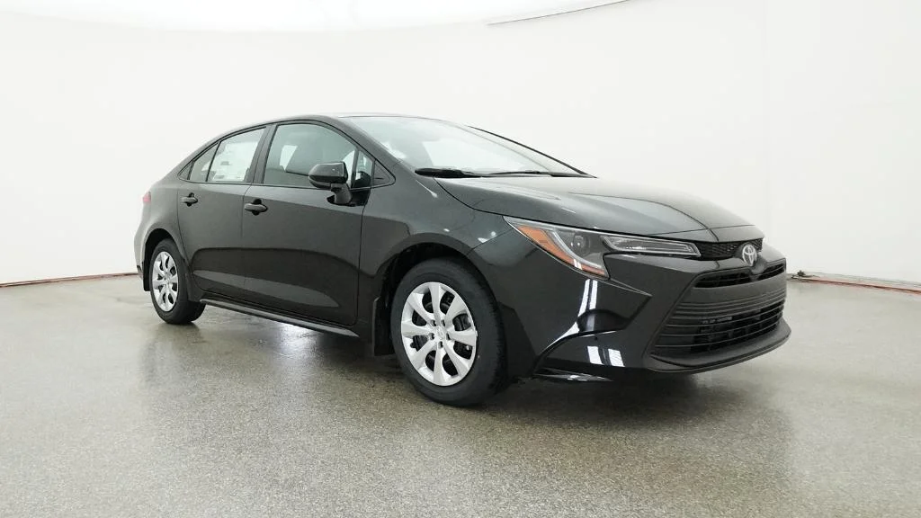 New 2026 Midnight Black Metallic Toyota LE image 22