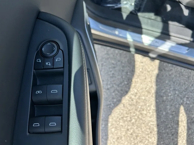Used 2025 GRAY BUICK Preferred image 24