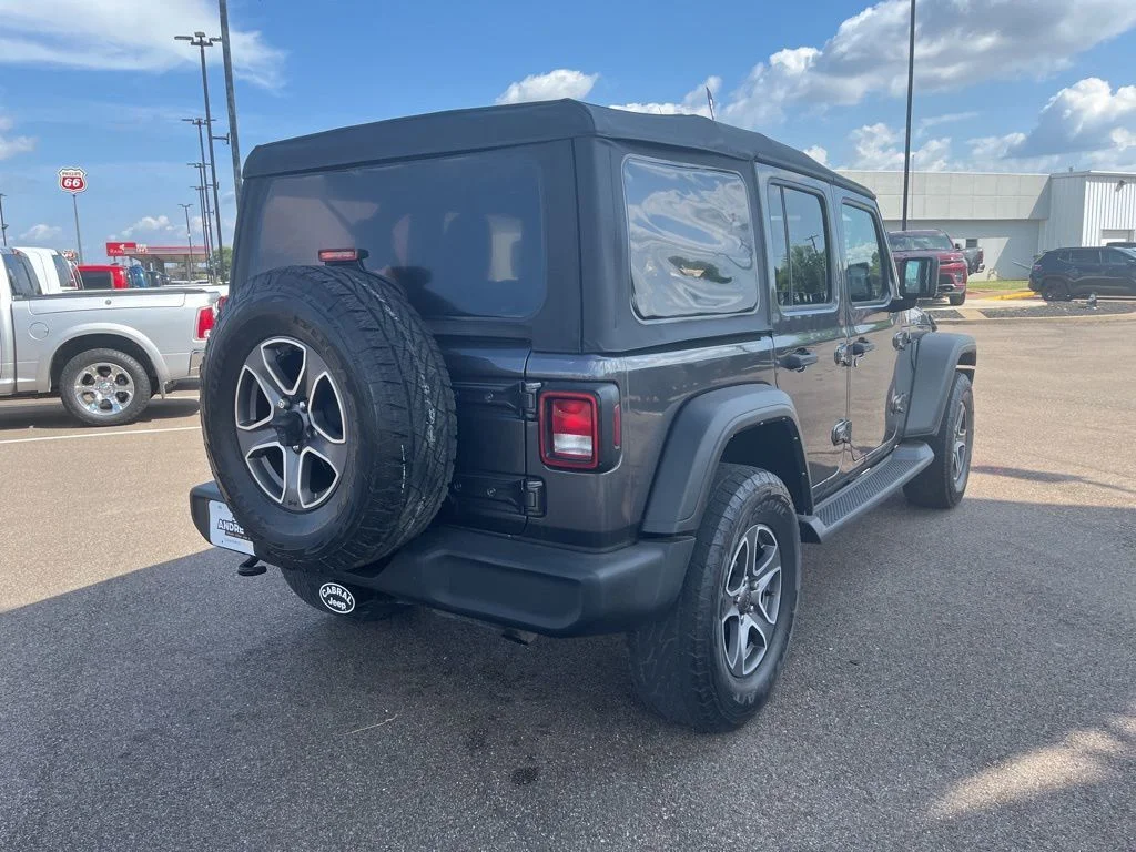 Used 2021 Gray Jeep Unlimited Sport S image 16
