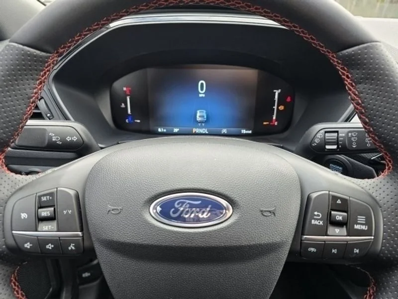 2025 Ford Escape ST-Line - Photo 13