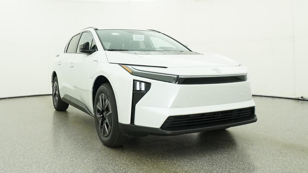New 2026 Wind Chill Pearl Toyota XLE image 7