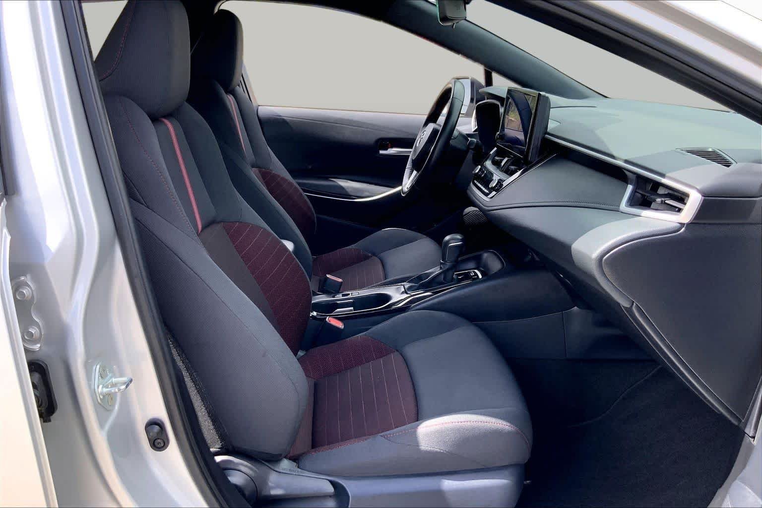 Used 2024 Classic Silver Metallic Toyota SE image 9