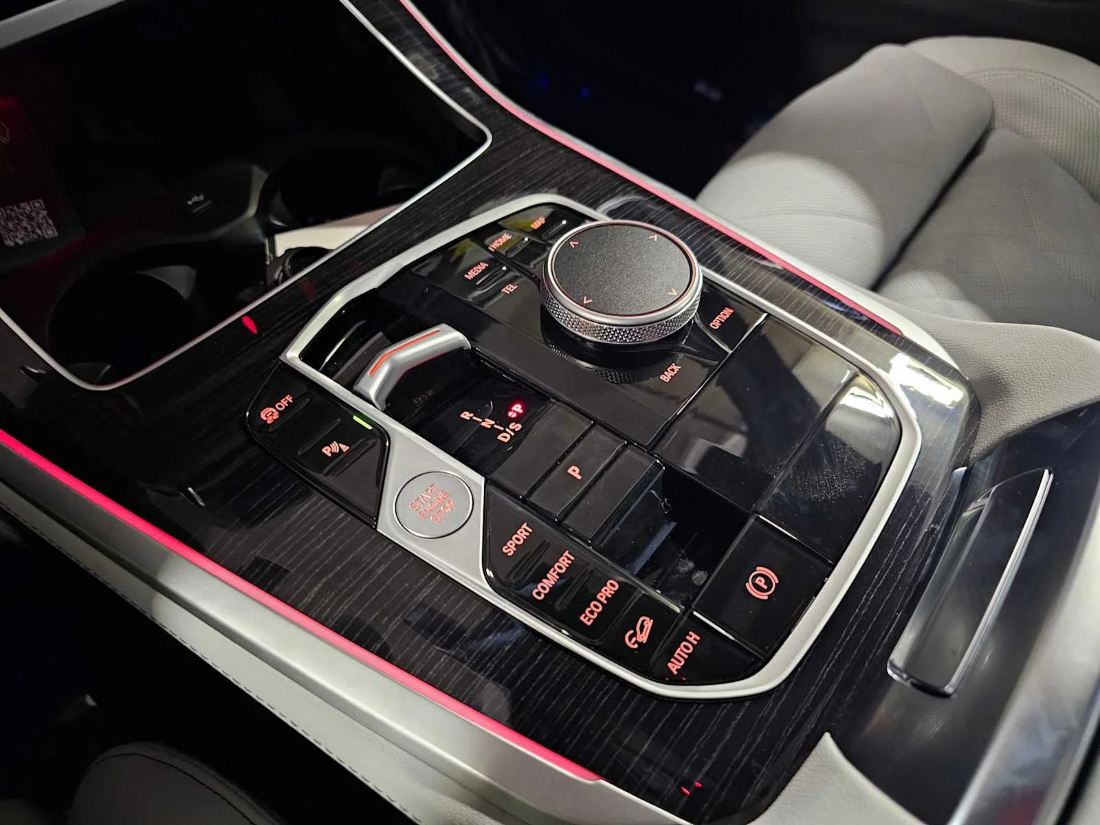 New 2026 Brooklyn Grey Metallic BMW xDrive40i image 22