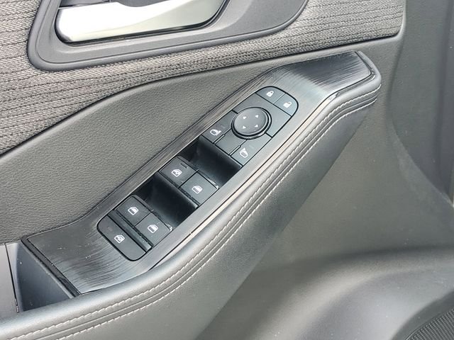2022 Nissan Rogue SV - Photo 17