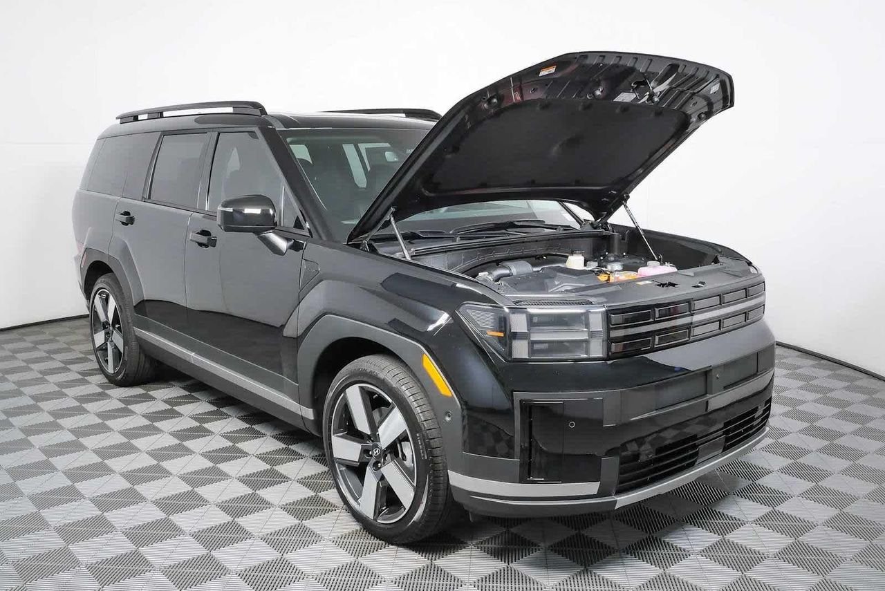 New 2026 Phantom Black Hyundai Limited image 45