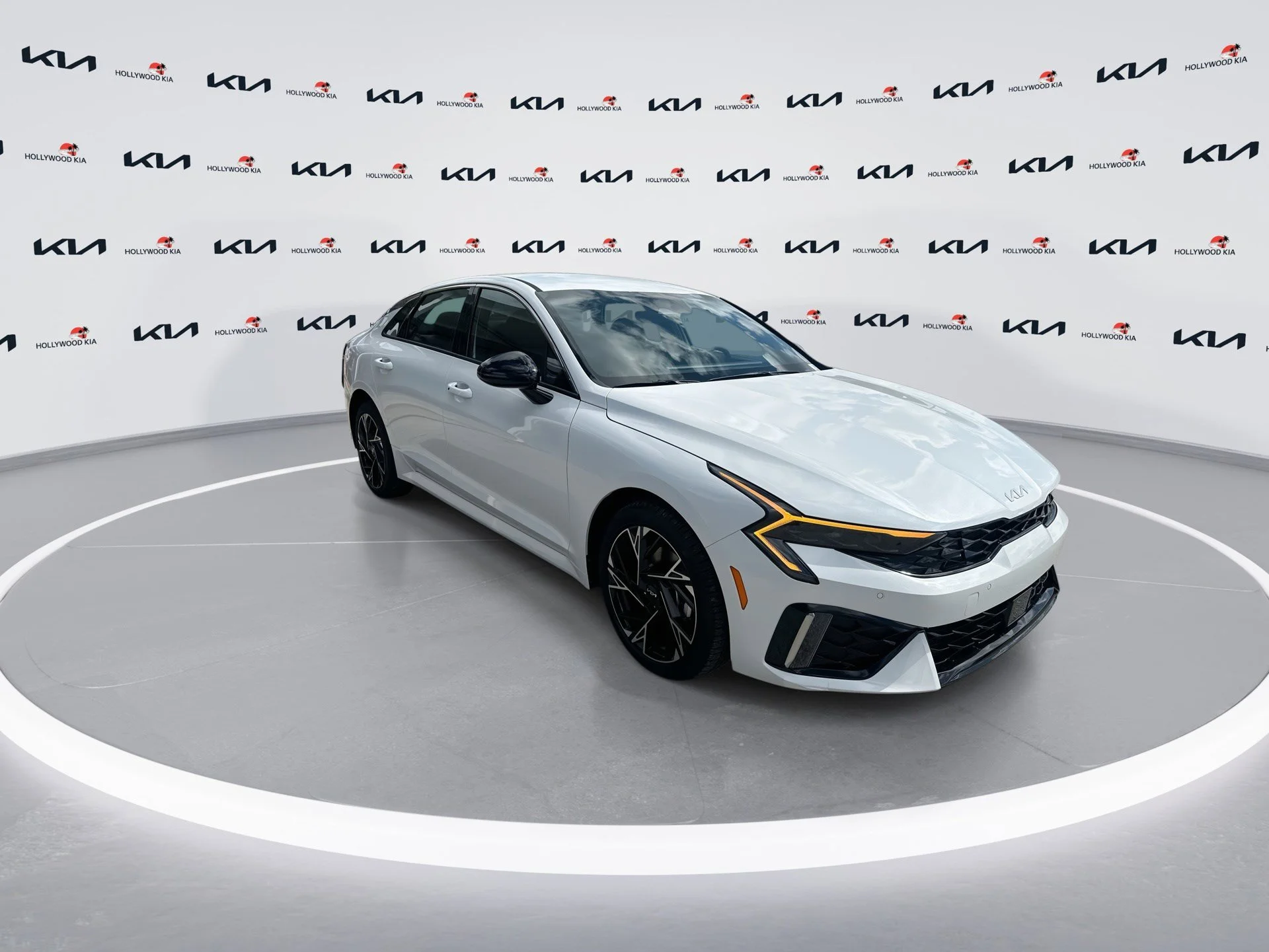 New 2026 Snow White Pearl Kia GT-Line FWD image 2