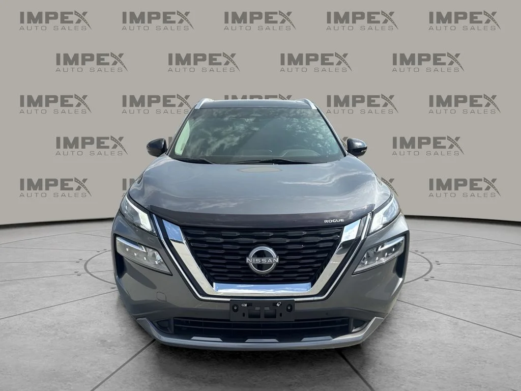 Used 2023 Gray Nissan SL image 8