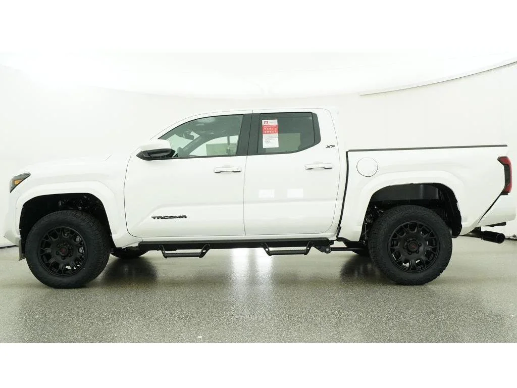 New 2026 Ice Cap Toyota SR5 image 19