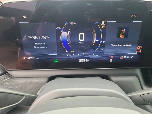 New 2026 Summit White Chevrolet LT - Extended Range image 25